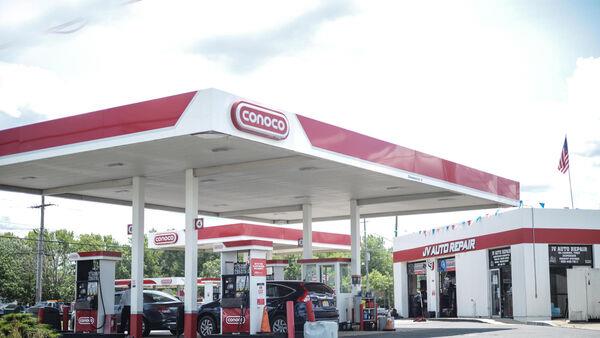 ConocoPhillips buying Marathon Oil in deal valued at 22.5 billion dollars