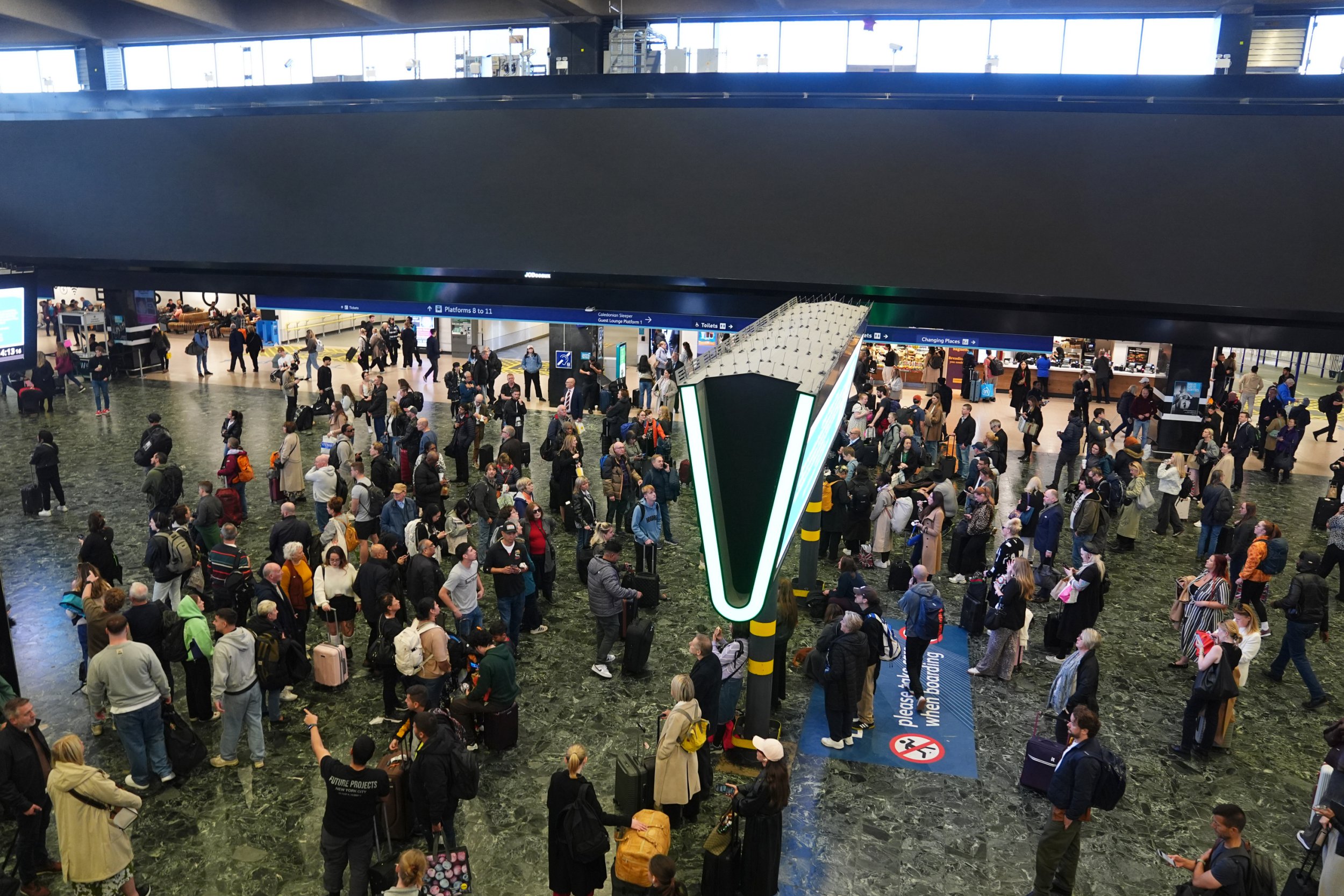 A view of the large advertising board at Euston train station in north London, which has been switched off by Network Rail following criticism it made the passenger experience worse. The Government-owned company said reviewing how the screen is used is part of a five-point plan aimed at improving the station. Picture date: Friday October 4, 2024. PA Photo. See PA story RAIL Euston. Photo credit should read: James Manning/PA Wire